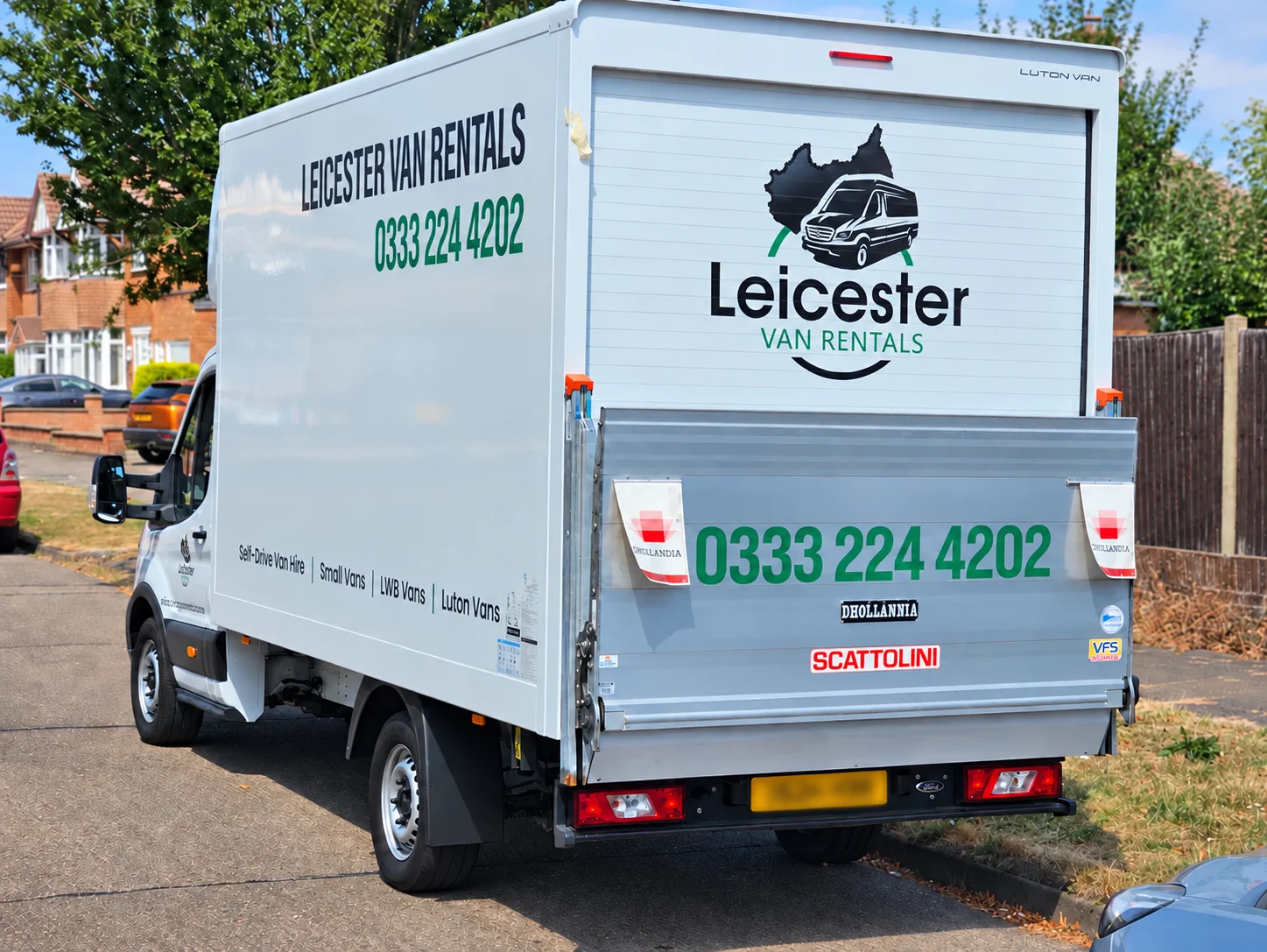 Leicester Van Rentals Luton van with rear tail lift, suitable for house moves, bulky furniture and larger loads.