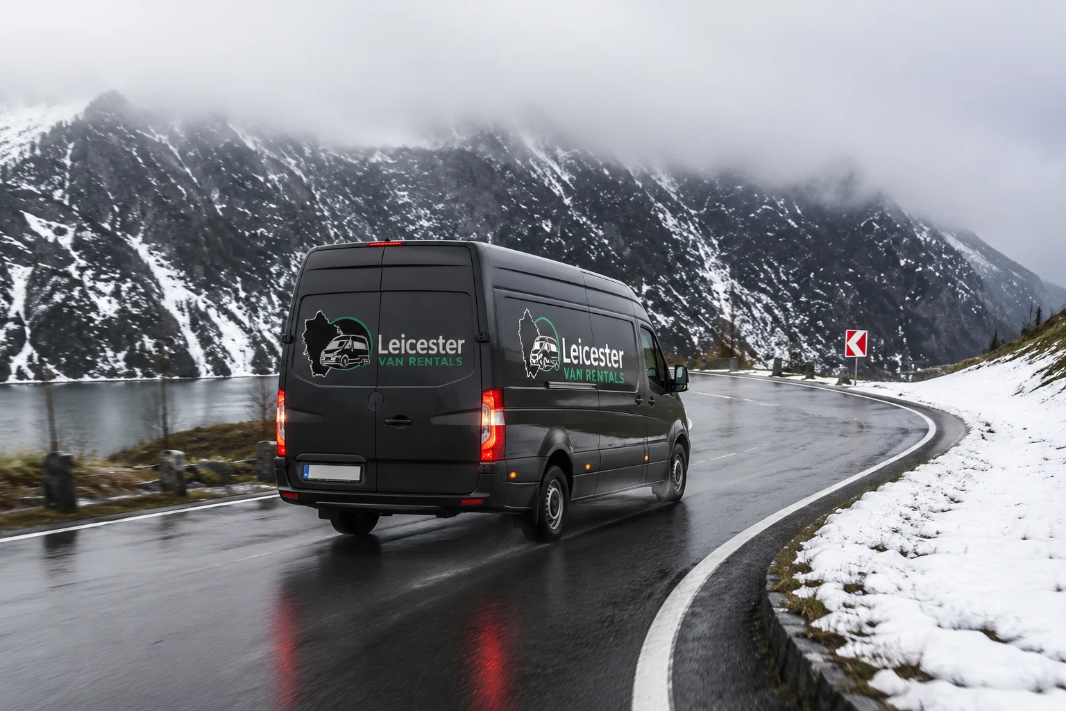 long-wheelbase-van-hire-leicester Long wheelbase rental van available for self drive hire in Leicester suitable for house moves and business deliveries.